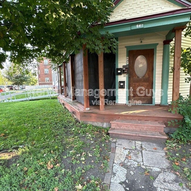Building Photo - 2647 Girard Ave S
