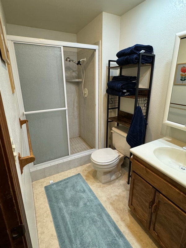 Building Photo - 550 Weaver Ave