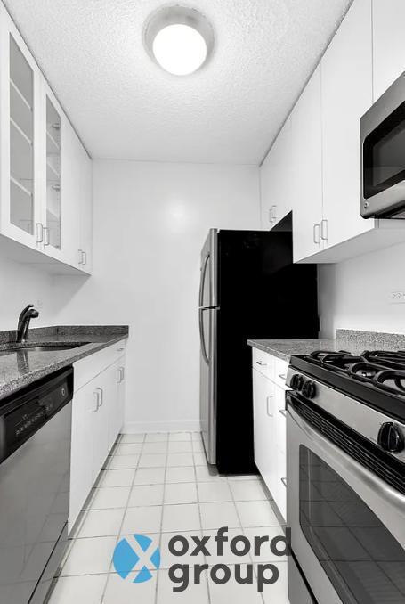 Primary Photo - 2 bedroom in NEW YORK NY 10024