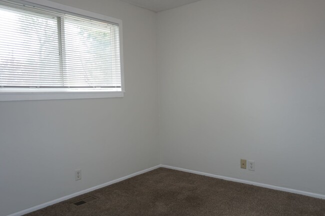 Building Photo - 3172 S 1855 W