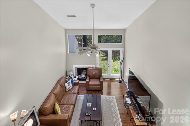 Building Photo - 185 Riverview Terrace