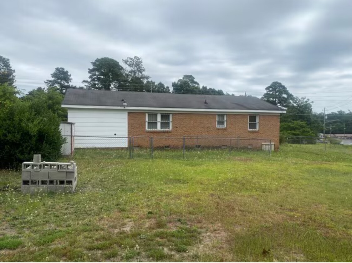 Building Photo - 6165 Timberland Dr
