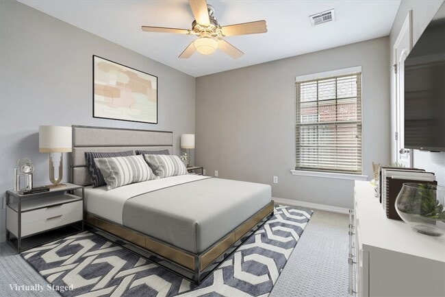 Building Photo - 101 Hoss St