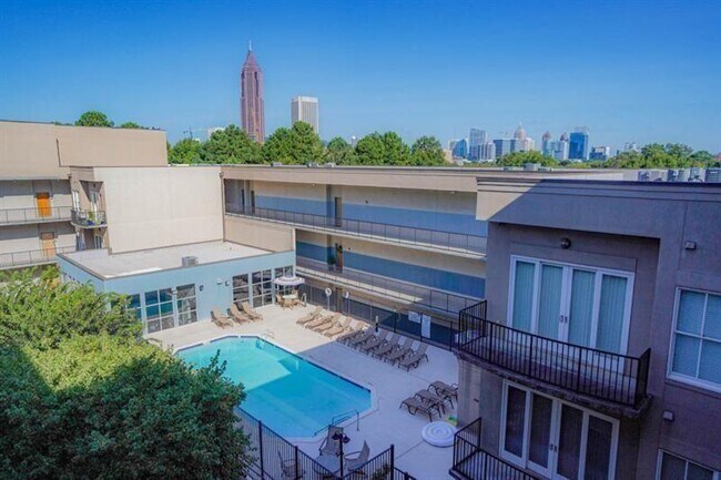 Building Photo - 384 Ralph McGill Blvd NE