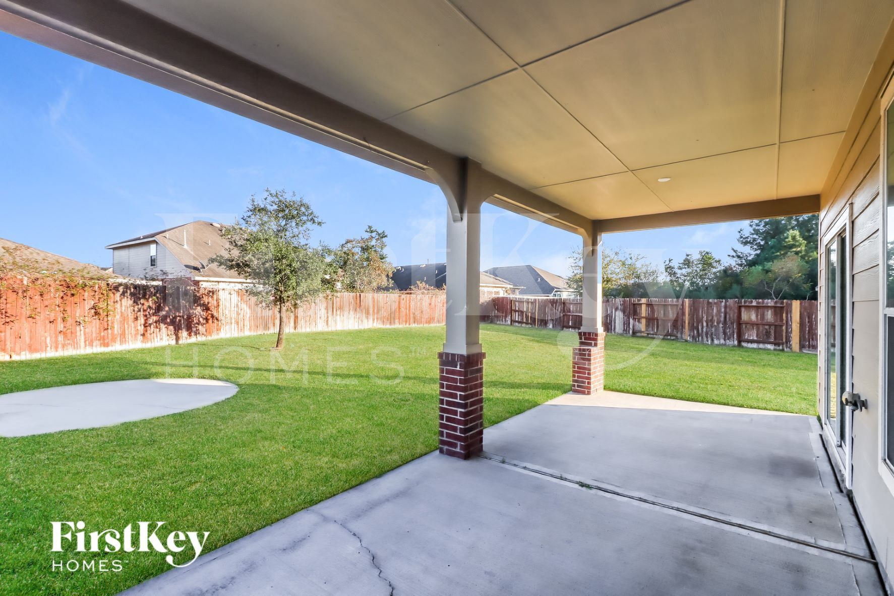 Building Photo - 16302 Stable Manor Ln