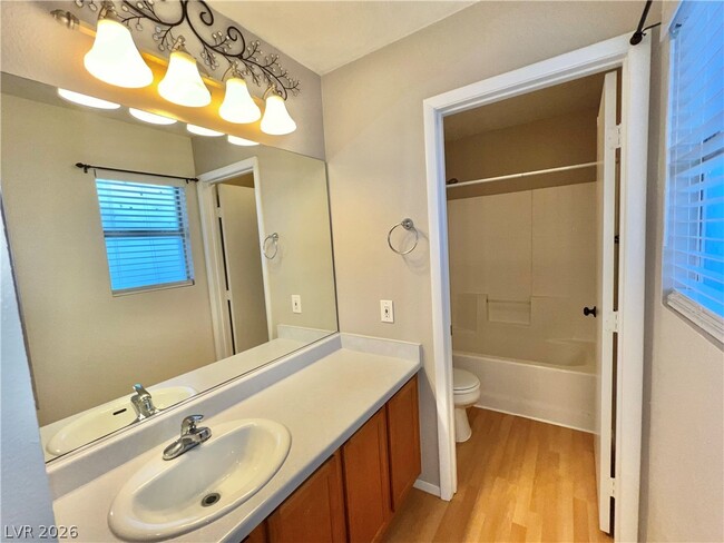 Building Photo - 8613 W Majestic Pine Ave