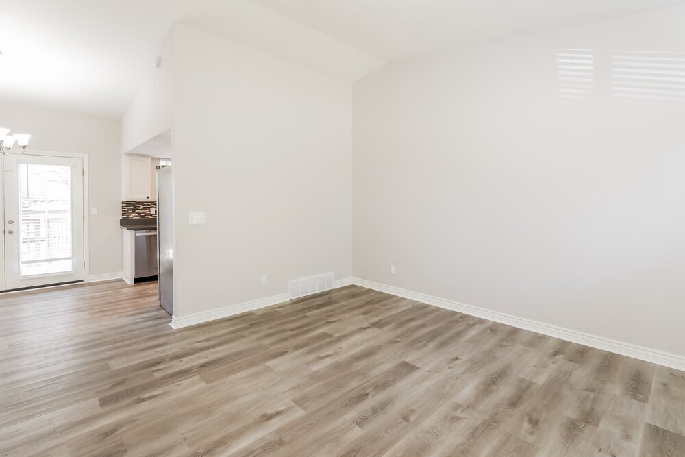 Building Photo - 4867 3000 W St