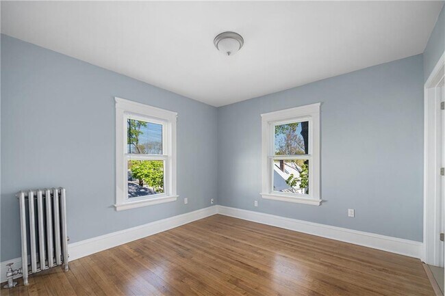 Building Photo - 97 11th St