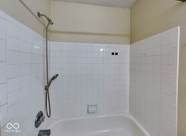 Building Photo - 14457 Orange Blossom Trail