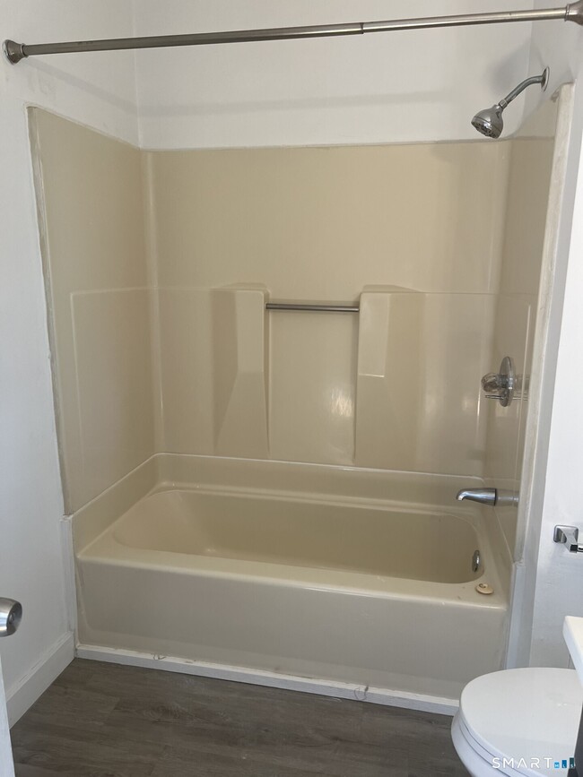 Building Photo - 1079 Ella T Grasso Blvd