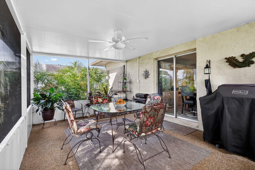 Building Photo - 6357 Overland Dr