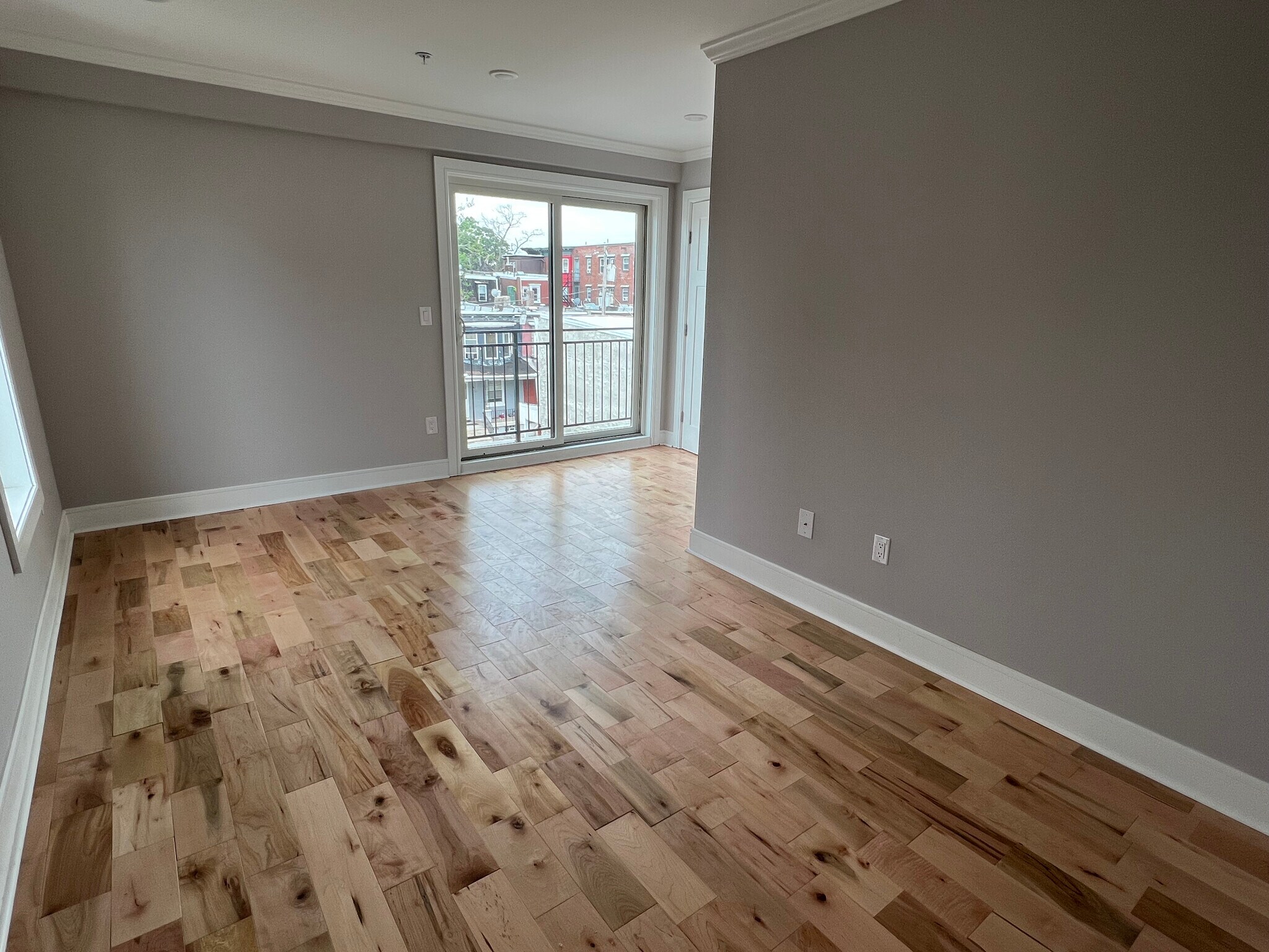 Building Photo - 5128 Spruce St