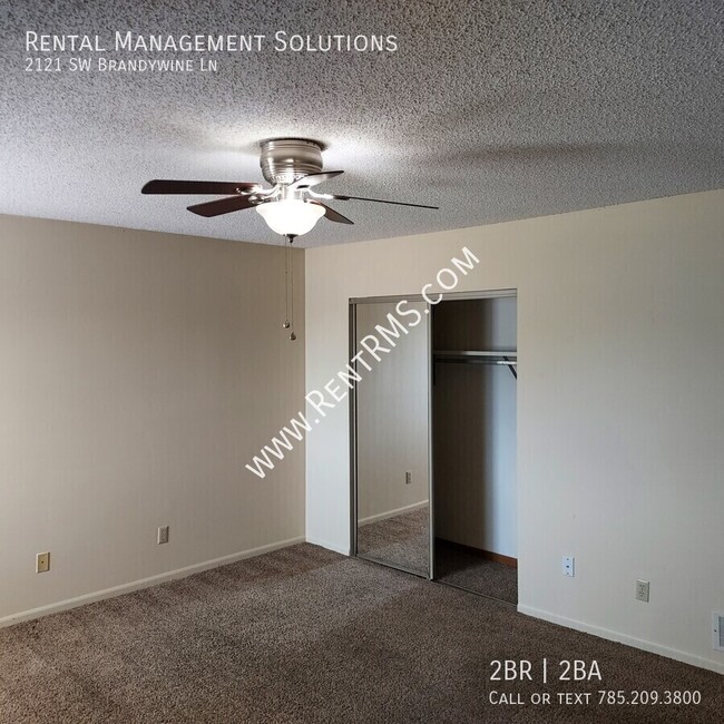 Building Photo - 2121 SW Brandywine Ln