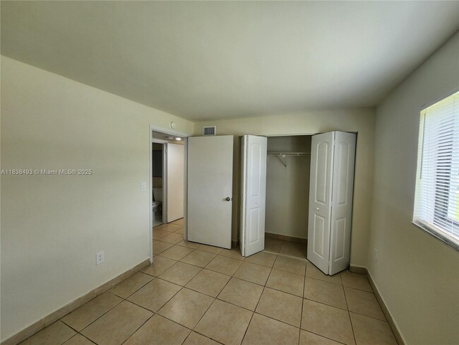 Building Photo - 19600 SW 110th Ct