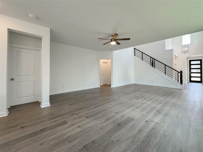 Building Photo - 541 Sand Branch Dr