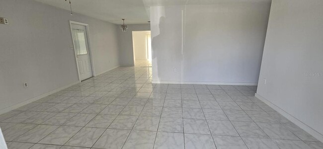Building Photo - 3413 Areca St