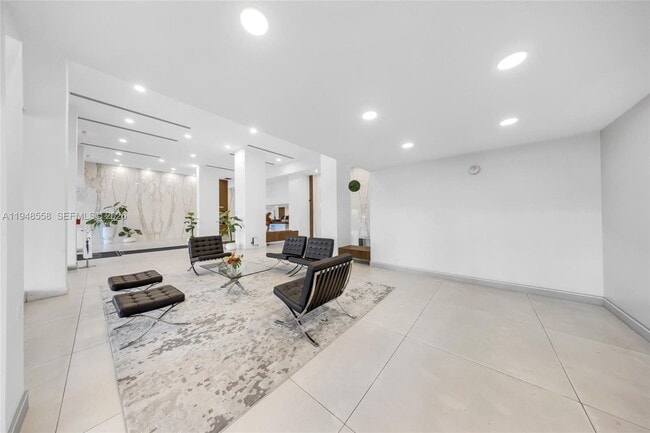 Building Photo - 230 174th St