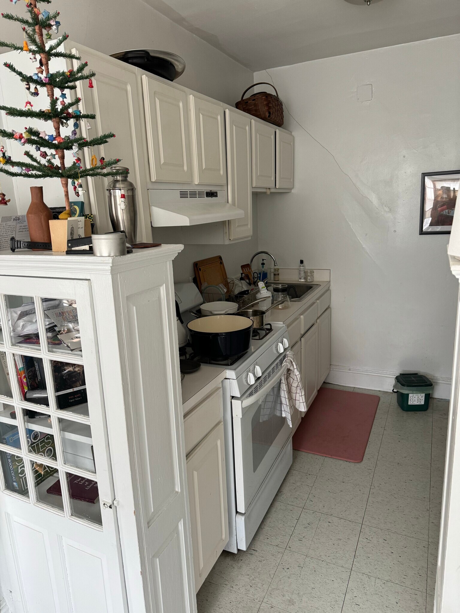 Building Photo - 1643 Cambridge St