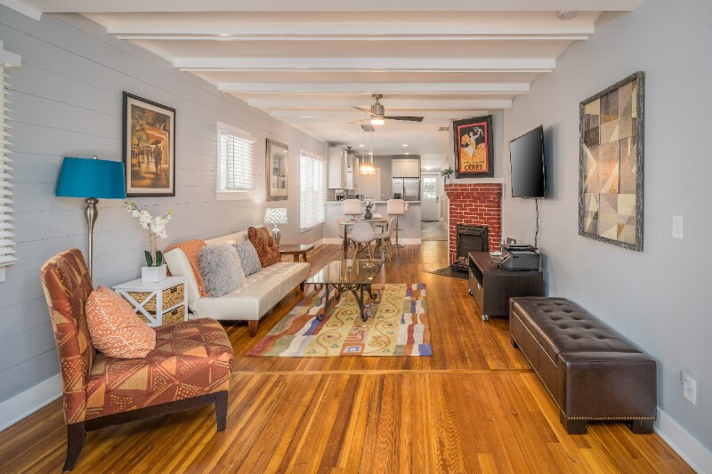 Building Photo - 26 Hanover St