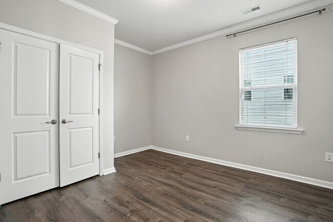 Building Photo - STUNNING HOME IN DESIRABLE MORRISVILLE-POO...