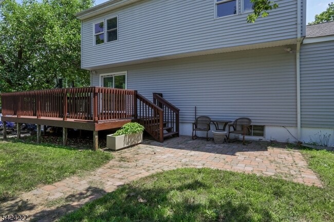 Building Photo - 85 Hollywood Ave