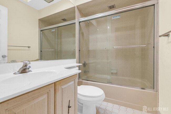 Building Photo - 3604 Springbrook Dr