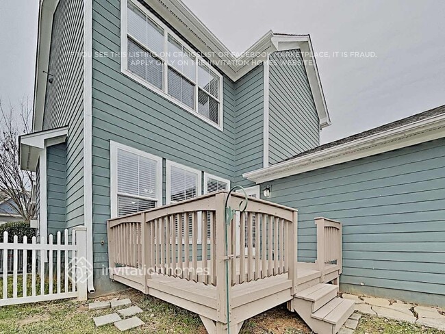 Building Photo - 18610 The Commons Blvd