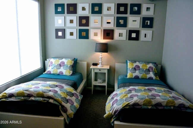 Building Photo - 516 E Ames Pl