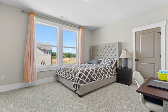 Building Photo - 2085 Kelsey court