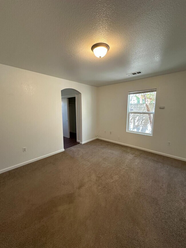 Building Photo - 2253 N San Pablo Ave