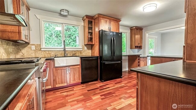 Building Photo - 2830 216th Ave SE