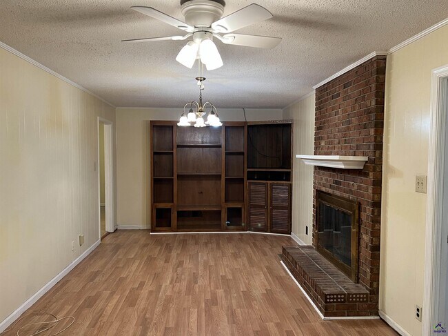 Building Photo - 3700 Dean Dr