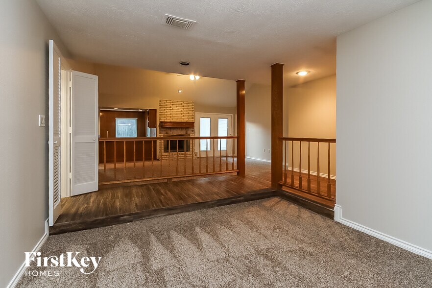 Building Photo - 15806 Afore Dr