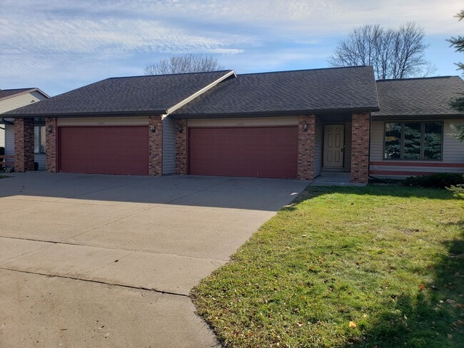 Building Photo - 1209 W Wausau Ave