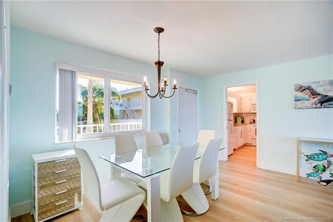 Building Photo - 2370 NE Ocean Blvd