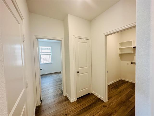 Building Photo - 8112 Green Heron Dr