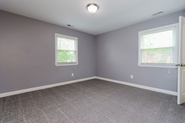 Building Photo - 46 Hidalgo Dr