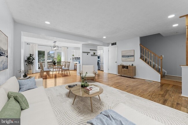 Building Photo - 8561 Skipjack Pl
