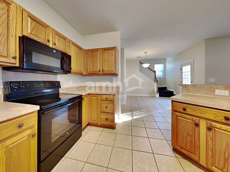 Building Photo - 62 Creek Bend Dr