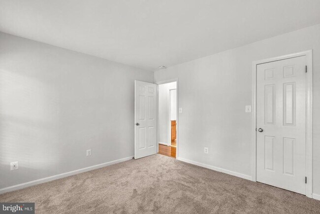 Building Photo - 9428 Meadow Shire Ln