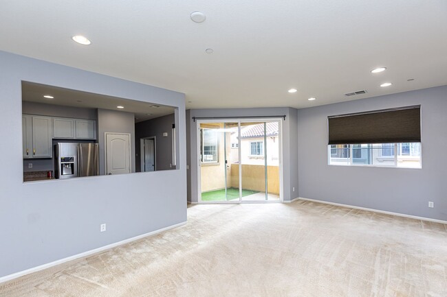 Building Photo - *** SPECTACULAR 3/2.5 TOWNHOUSE IN OTAY RA...