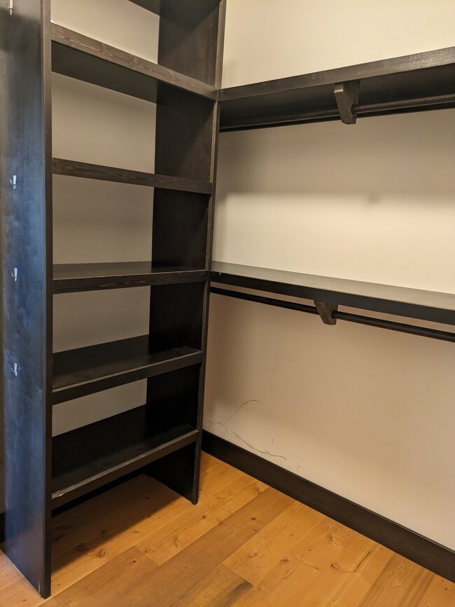 Building Photo - Brimstone