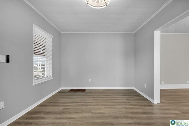 Building Photo - 321 W Babbitt Ave