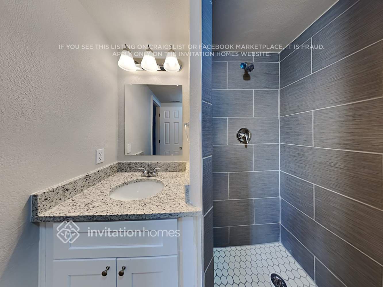 Building Photo - 3155 Zephyr Dr