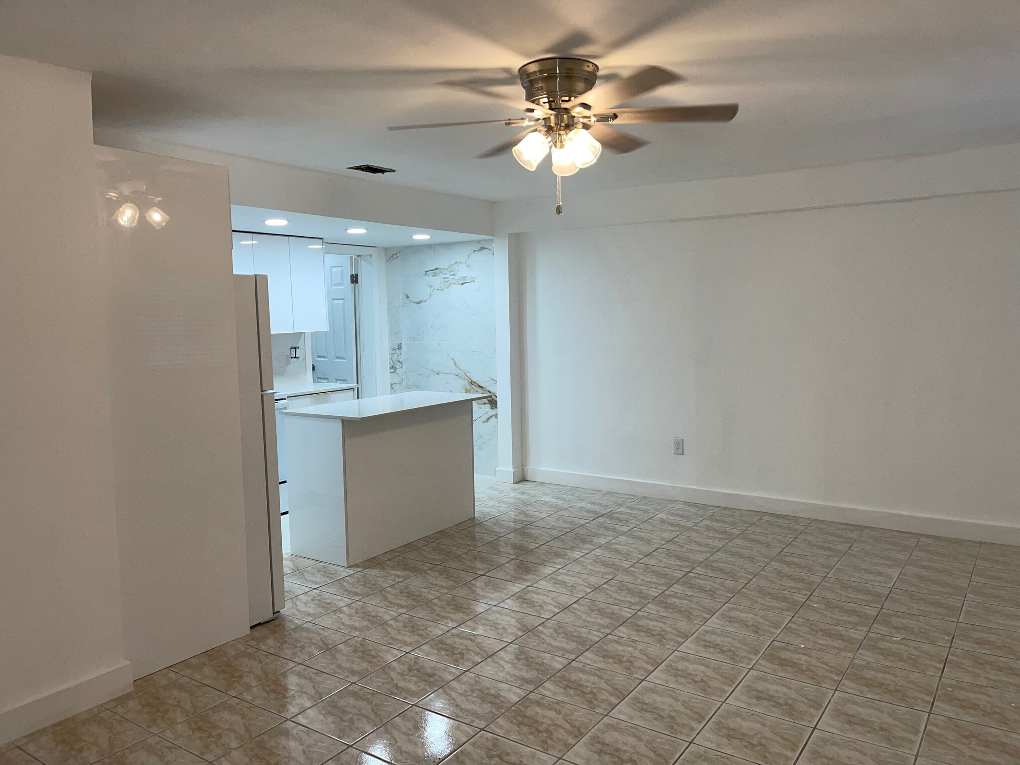 Living room - 1405 NW 121st St