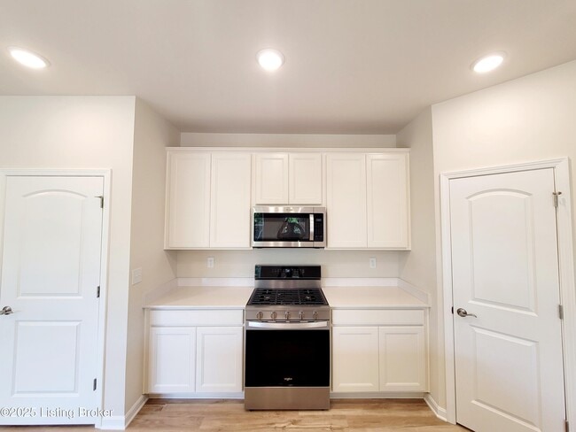 Building Photo - 4121 Bent Creek Dr