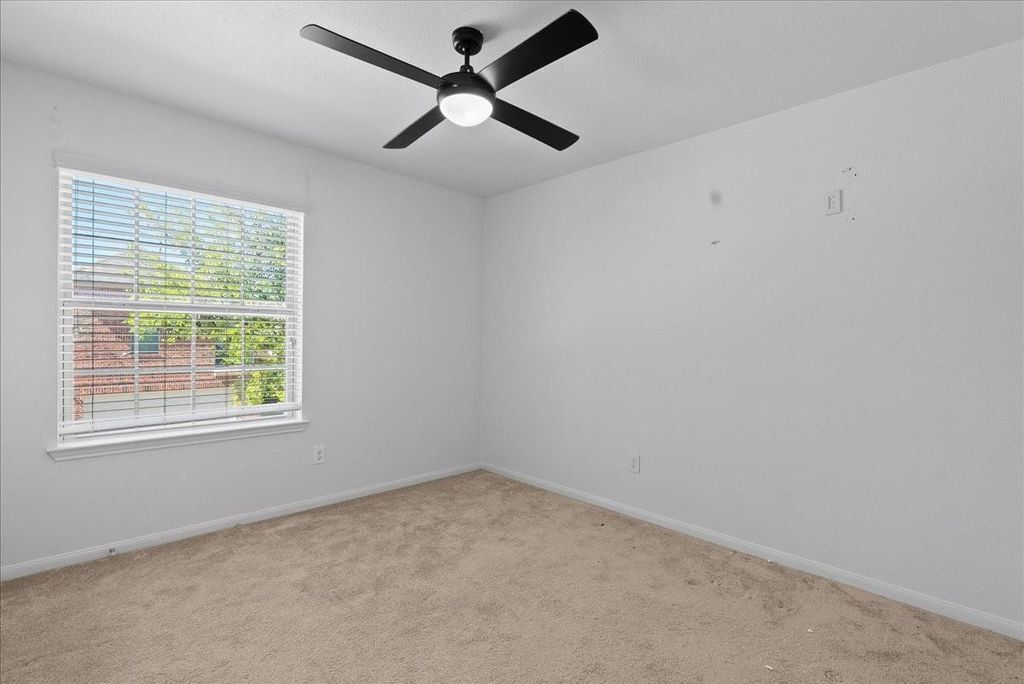 Building Photo - 17114 Amarose Dr
