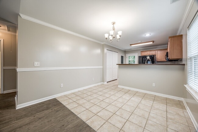 Building Photo - "Charming 2-Bed, 2-Bath Retreat in Fort Mill - 1,100 Sq Ft of Comfort!"