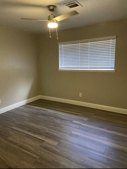 Building Photo - 6018 Elkwood Forest Dr