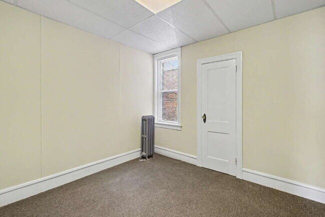 Building Photo - 5335 Willows Ave